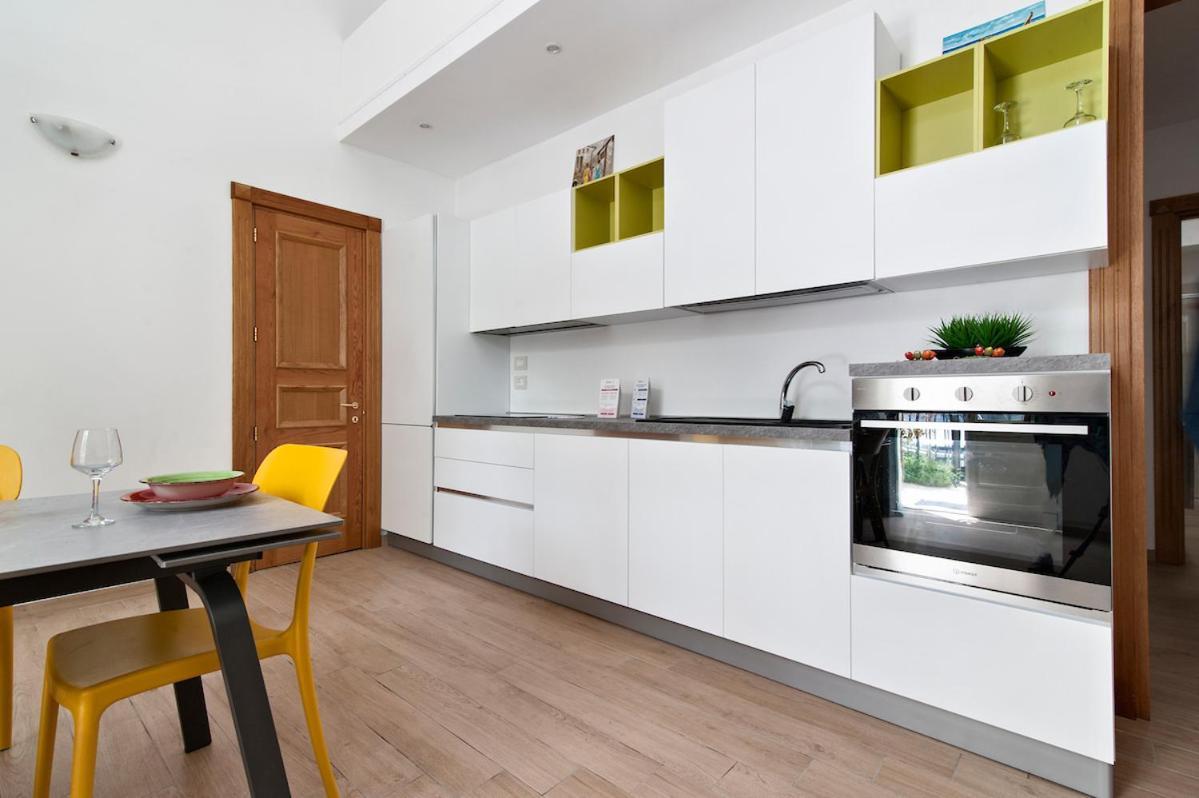 Residence De Franchis - Smart Apartments Лечче Екстер'єр фото