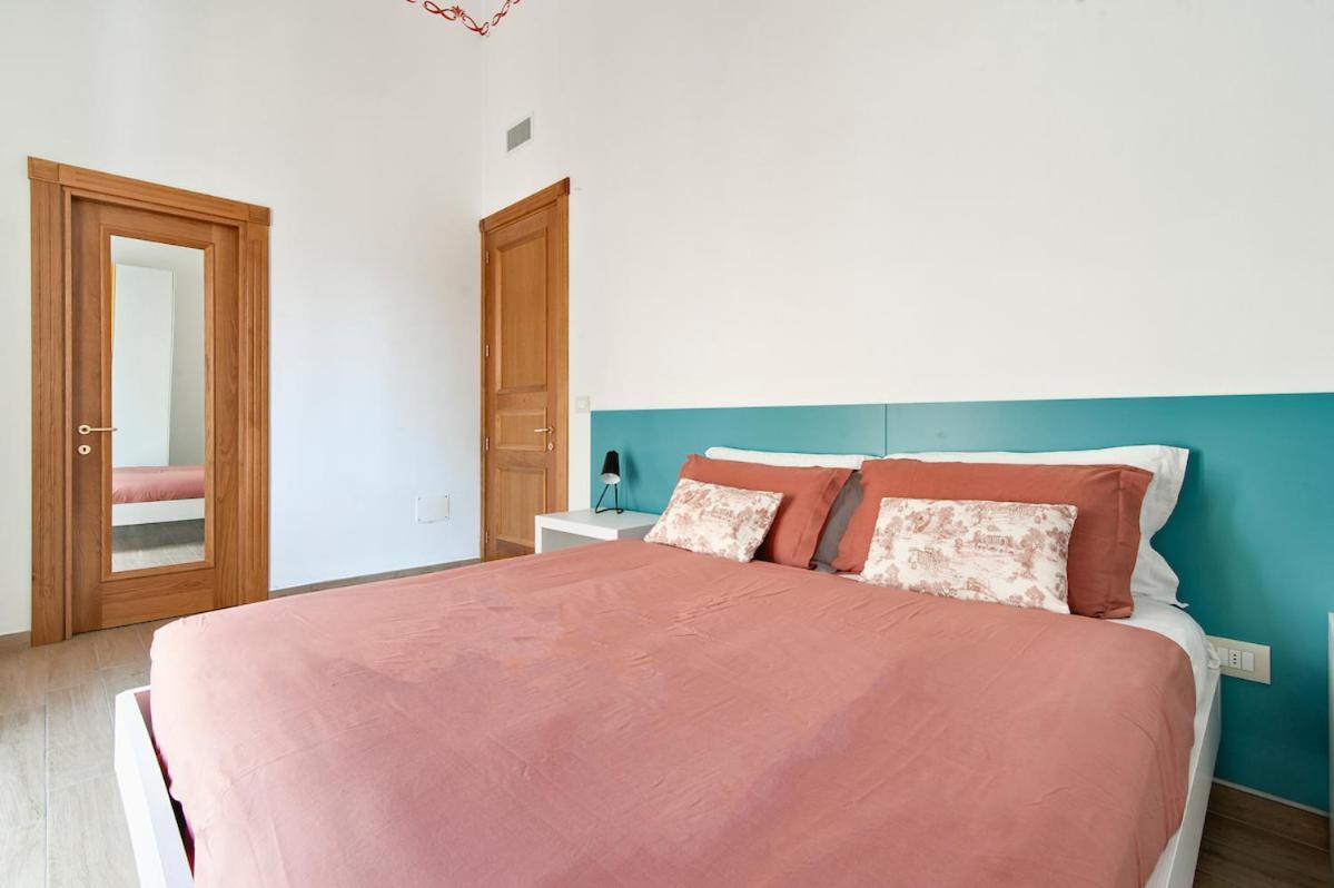 Residence De Franchis - Smart Apartments Лечче Екстер'єр фото