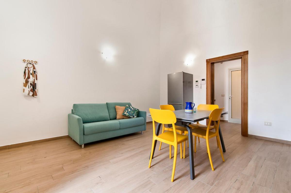 Residence De Franchis - Smart Apartments Лечче Екстер'єр фото