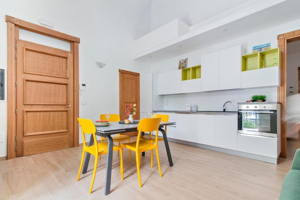 Residence De Franchis - Smart Apartments Лечче Екстер'єр фото