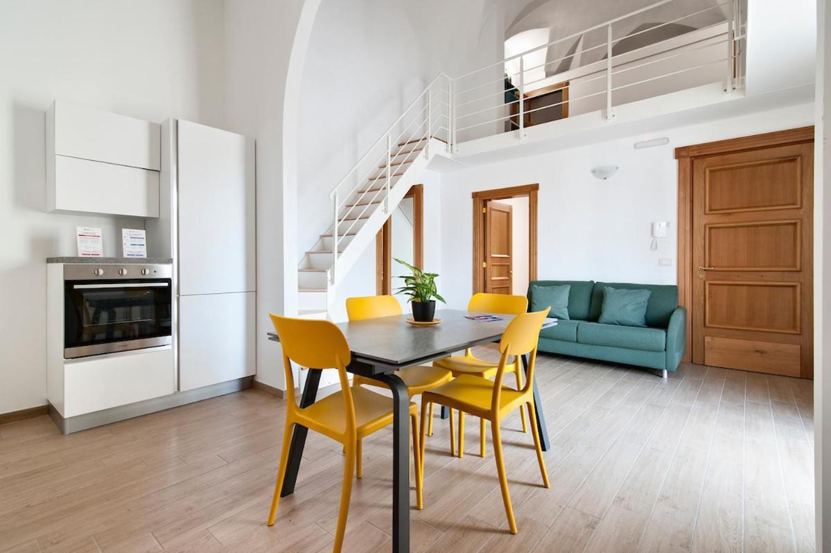 Residence De Franchis - Smart Apartments Лечче Екстер'єр фото