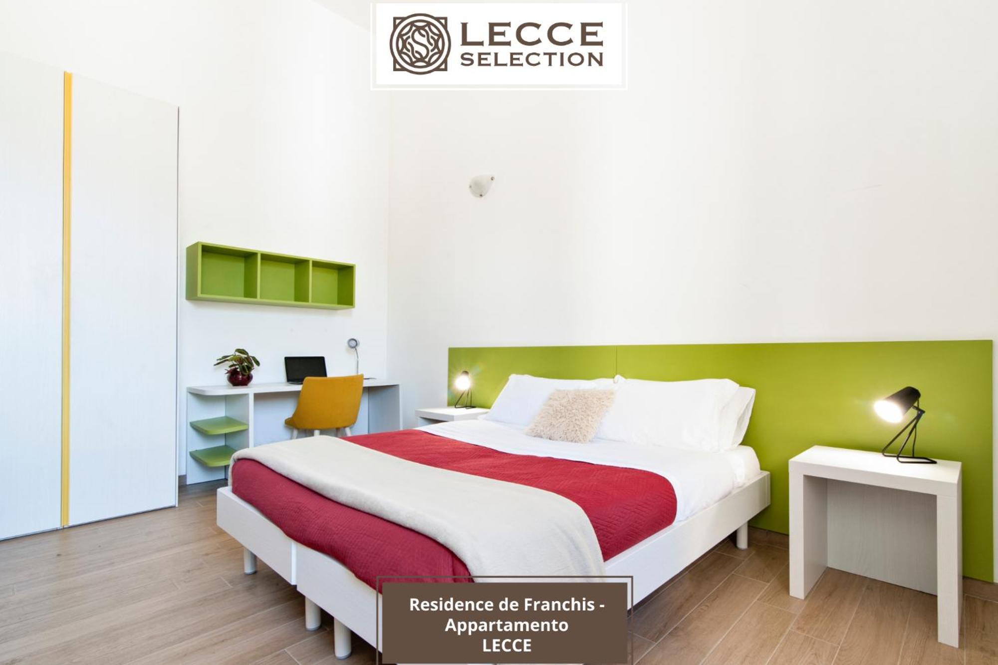 Residence De Franchis - Smart Apartments Лечче Екстер'єр фото